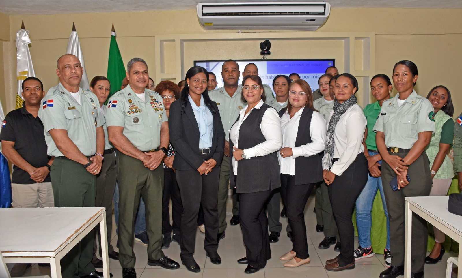 SENPA imparte en sus instalaciones taller de Concientización sobre la Discapacidad Visual.