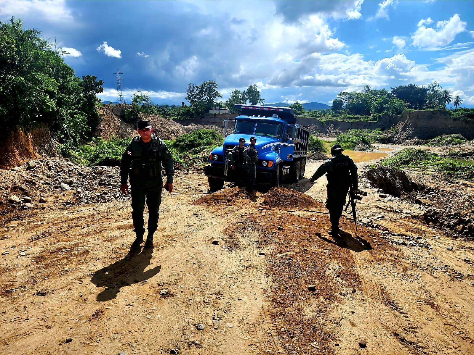 SENPA y Medio Ambiente intensifican operativos en defensa de los recursos naturales SENPA y Medio Ambiente intensifican operativos en defensa de los recursos naturales
