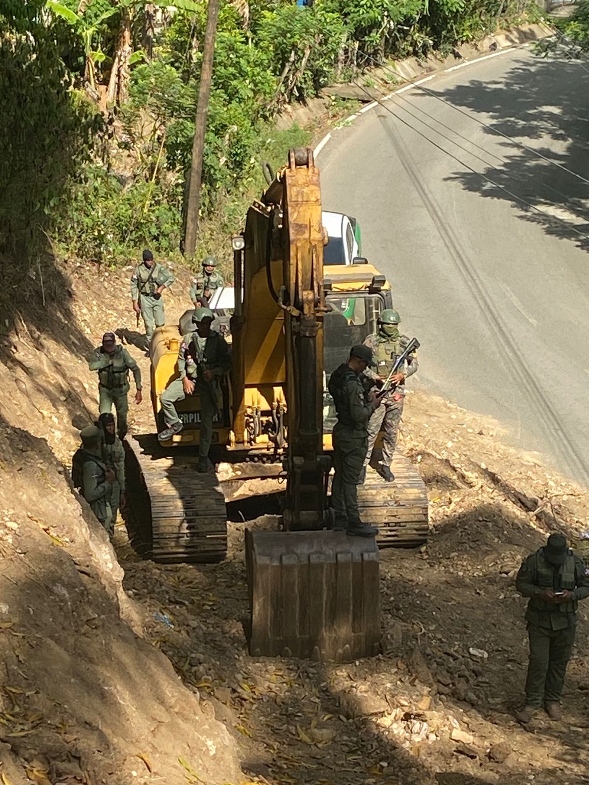 SENPA y Medio Ambiente fortalecen acciones de control y vigilancia ambiental en Hermanas Mirabal SENPA y Medio Ambiente fortalecen acciones de control y vigilancia ambiental en Hermanas Mirabal