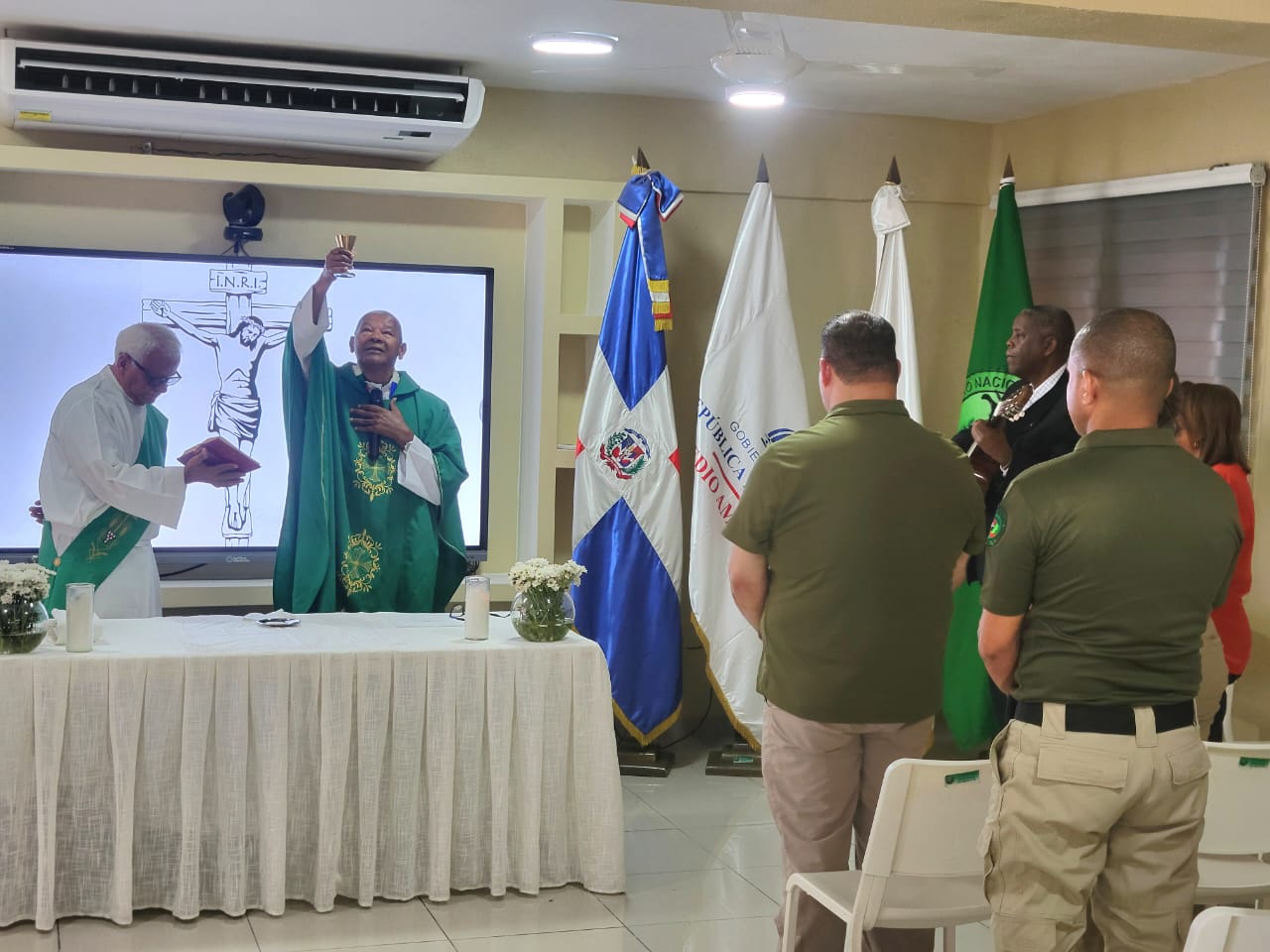 SENPA celebra misa del primer viernes fortaleciendo la fe y los valores cristianos en la institución SENPA celebra misa del primer viernes fortaleciendo la fe y los valores cristianos en la institución