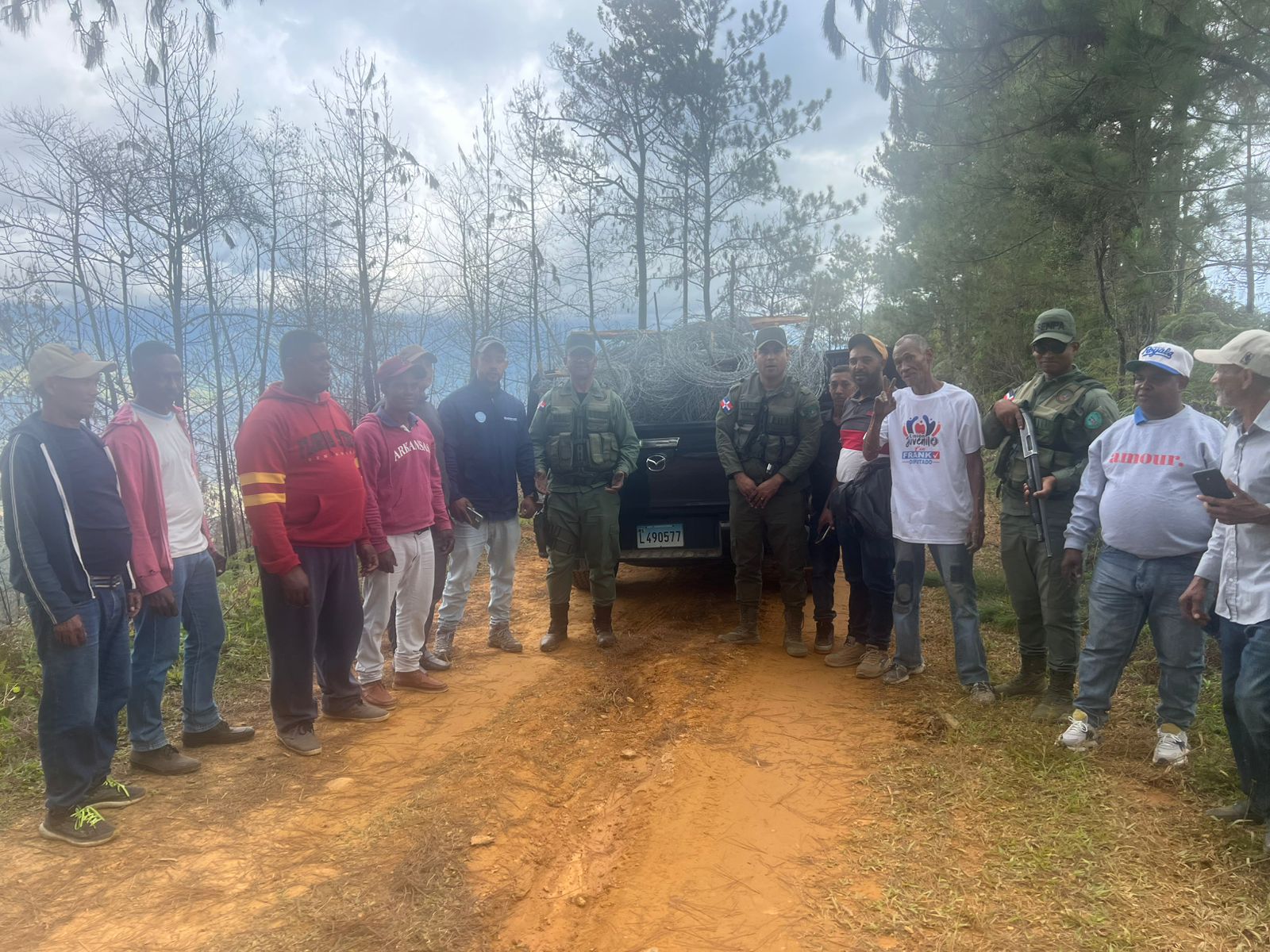 SENPA y técnicos ambientales recuperan 600 tareas en área protegida de Hondo Valle SENPA y técnicos ambientales recuperan 600 tareas en área protegida de Hondo Valle