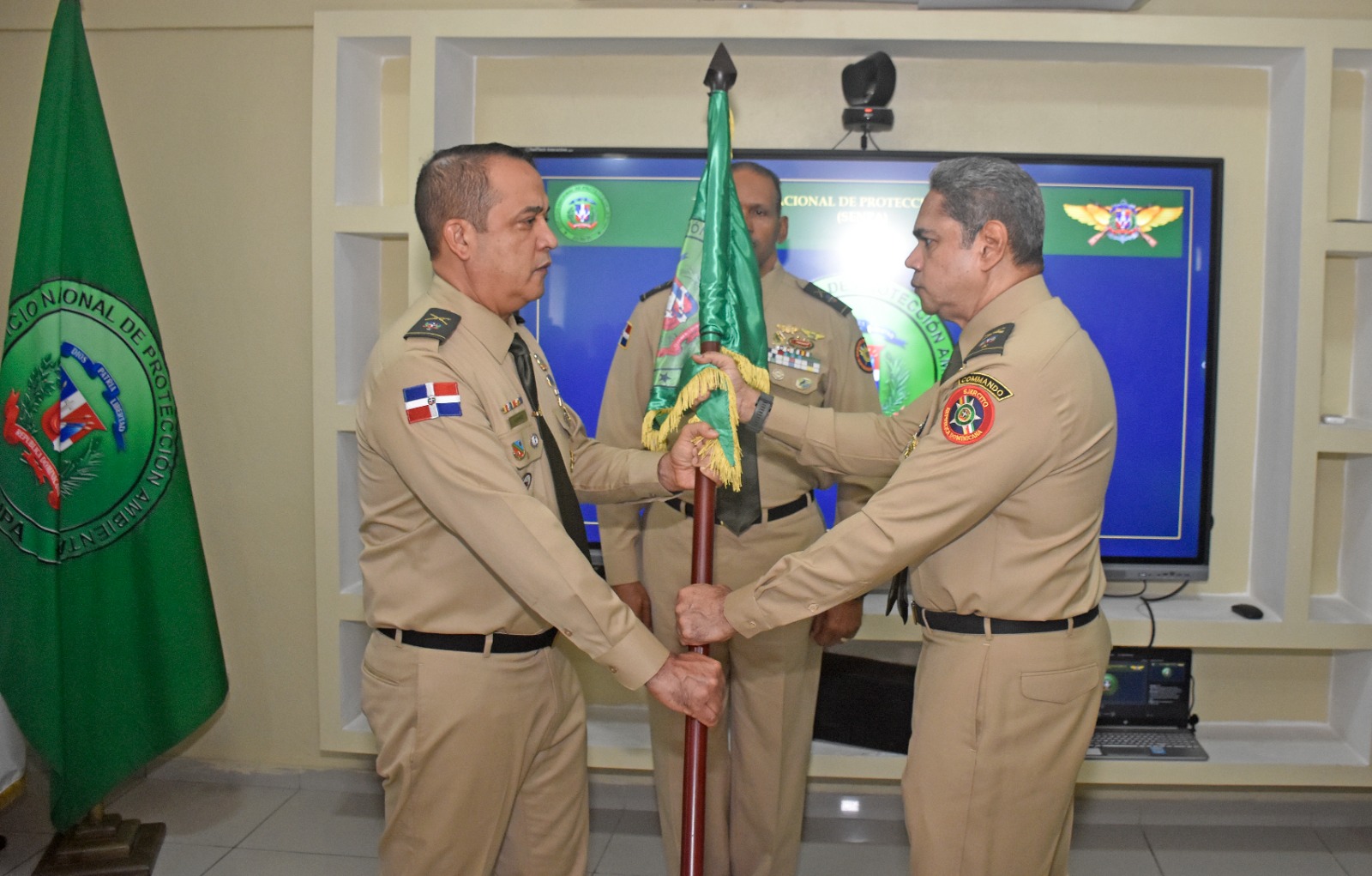 General Almonte Cid, ERD, asume como nuevo Director General del SENPA