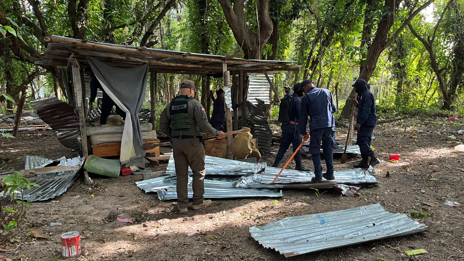 SENPA interviene ocupación irregular en área protegida de San Cristóbal.