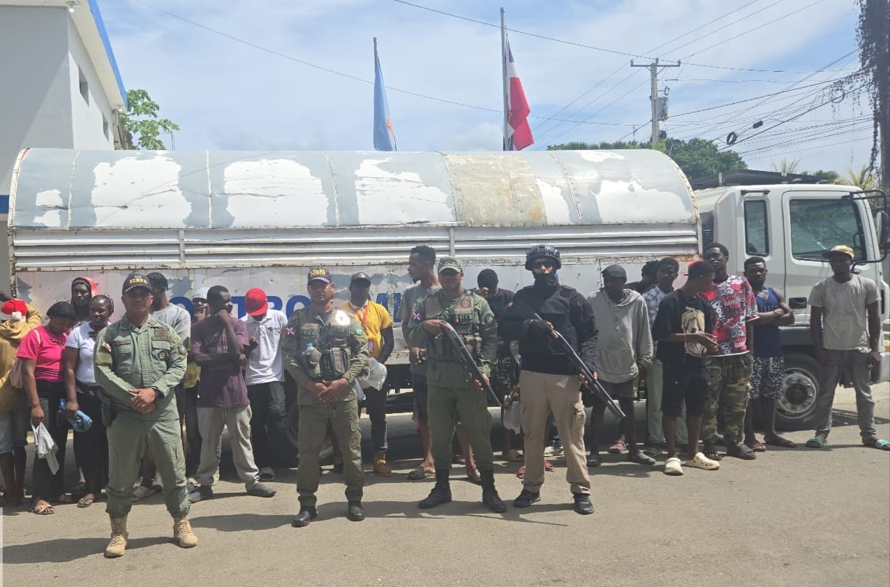 SENPA, junto al Ejército y Migración, detiene a 60 personas en situación migratoria irregular dentro de áreas protegidas en Valverde