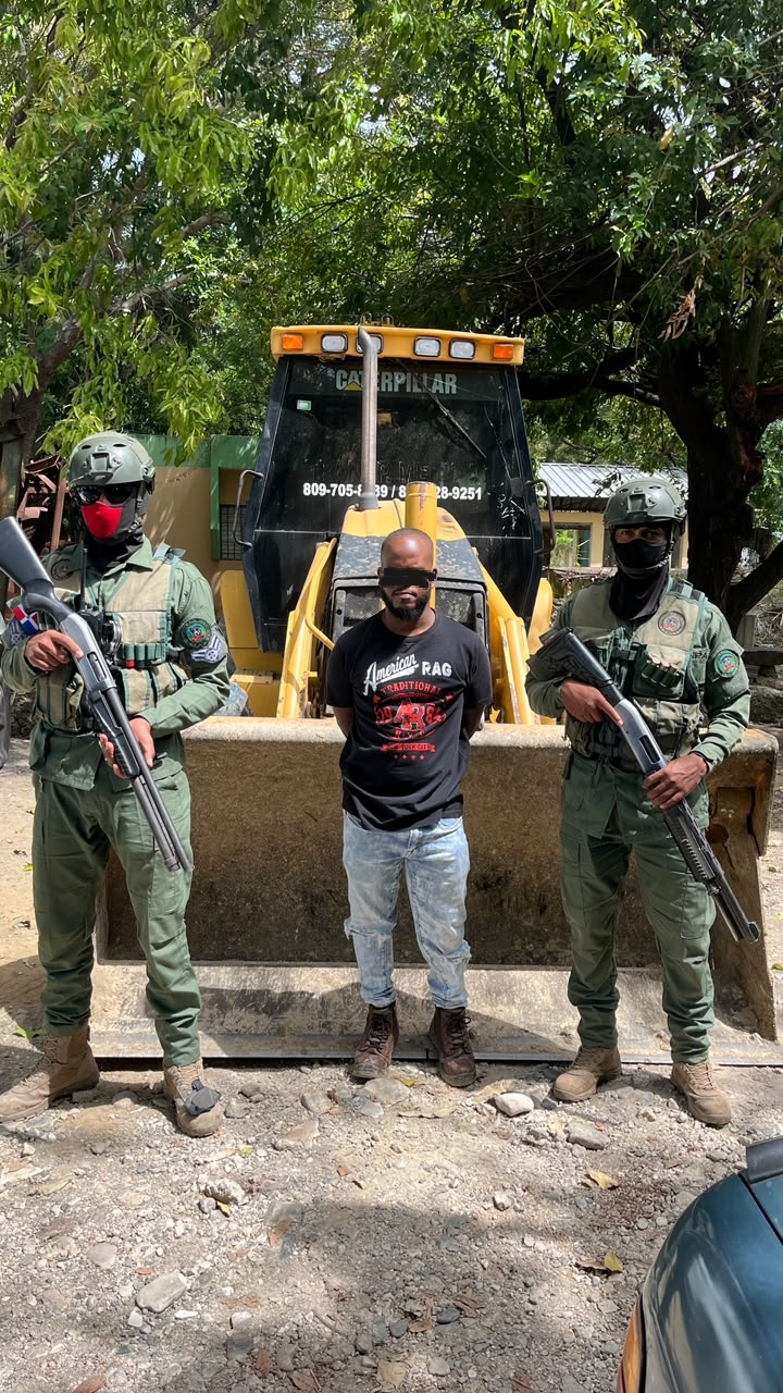 SENPA detiene a tres personas y retiene vehículos y equipos por presuntos ilícitos ambientales SENPA detiene a tres personas y retiene vehículos y equipos por presuntos ilícitos ambientales